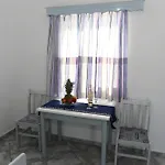 Mimis Apartment *